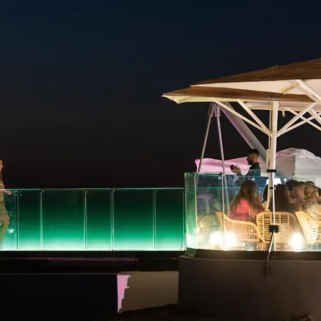 Apartament Eden Maday *